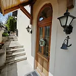 Valley Vendeghaz 3* אגר